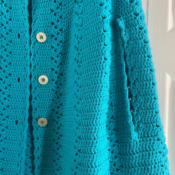 Vintage 70s Crochet Poncho Handmade Turquoise Blue Boho - Picture 4 of 11